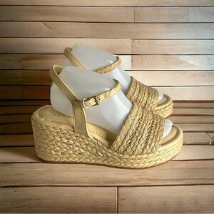 NWOT Franco Sarto Peachy Women’s Raffia Faux Leather Wedge Sandal